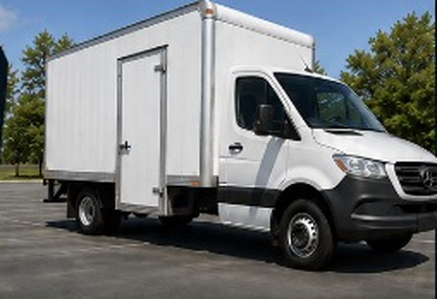 2024 Mercedes-Benz Sprinter 3500XD box truck